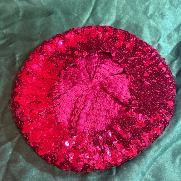 Vintage Raspberry Sequin Beret. FREE with Bundle! LAST CHANCE 💕 - Picture 4 of 4